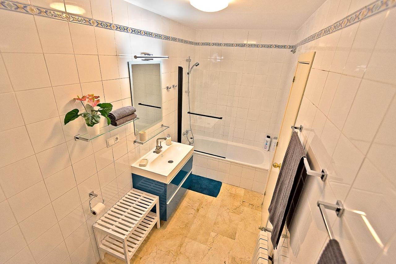 On Beach Deluxe Apartment With Pools And Own Garden El Puerto de Santa María Dış mekan fotoğraf