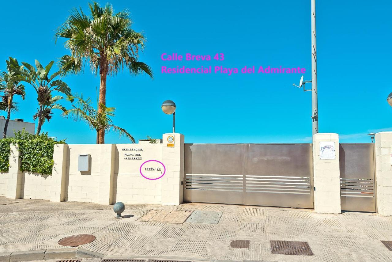 On Beach Deluxe Apartment With Pools And Own Garden El Puerto de Santa María Dış mekan fotoğraf