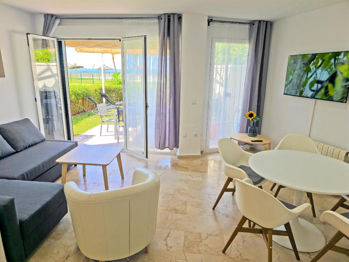 On Beach Deluxe Apartment With Pools And Own Garden El Puerto de Santa María Dış mekan fotoğraf