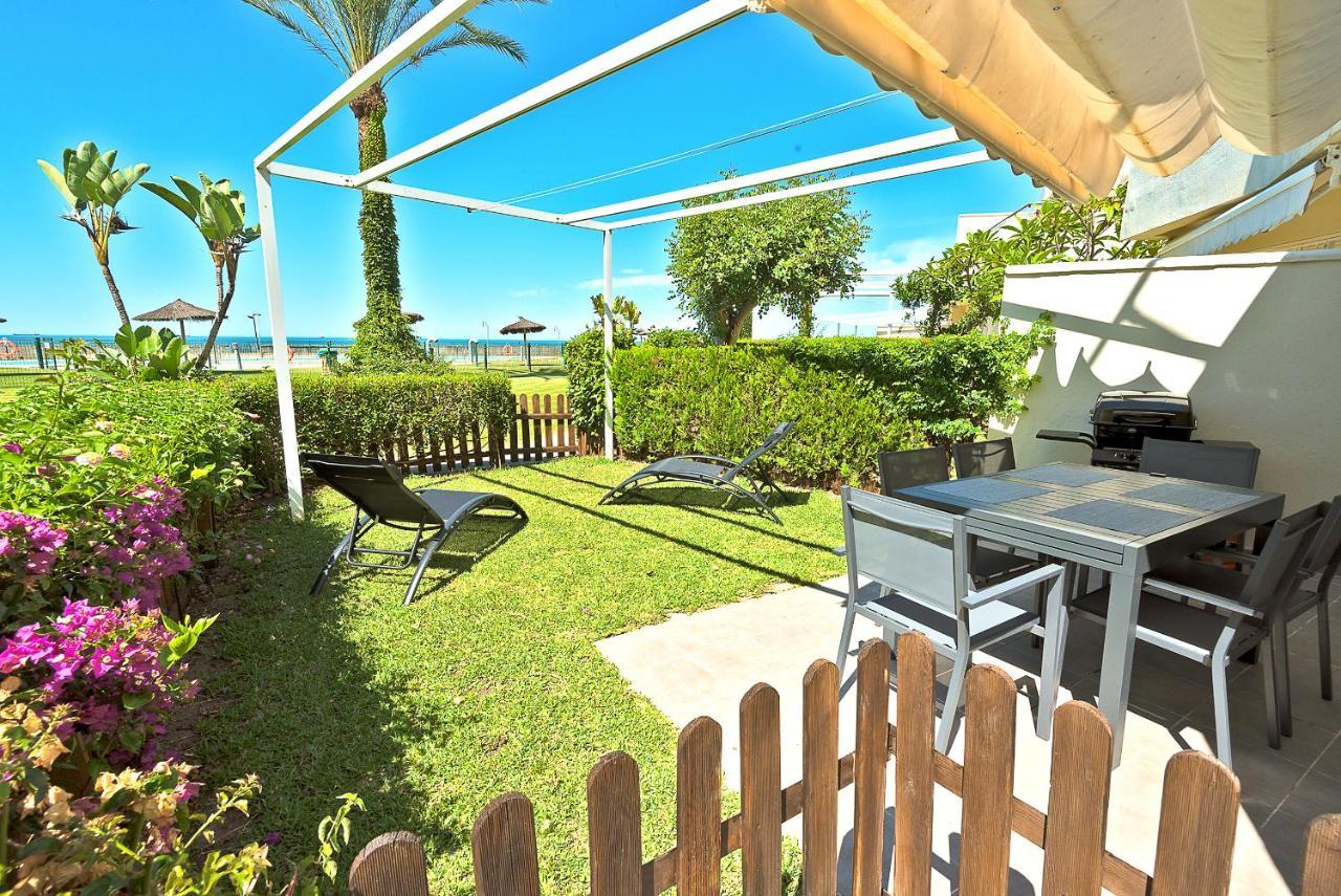 On Beach Deluxe Apartment With Pools And Own Garden El Puerto de Santa María Dış mekan fotoğraf